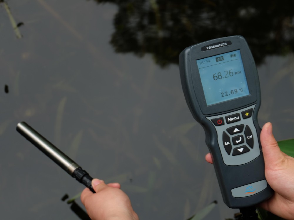 portable turbidity meter.JPG